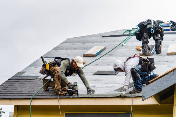 Professional Gutter Installation technician working in Leonardsville, NY